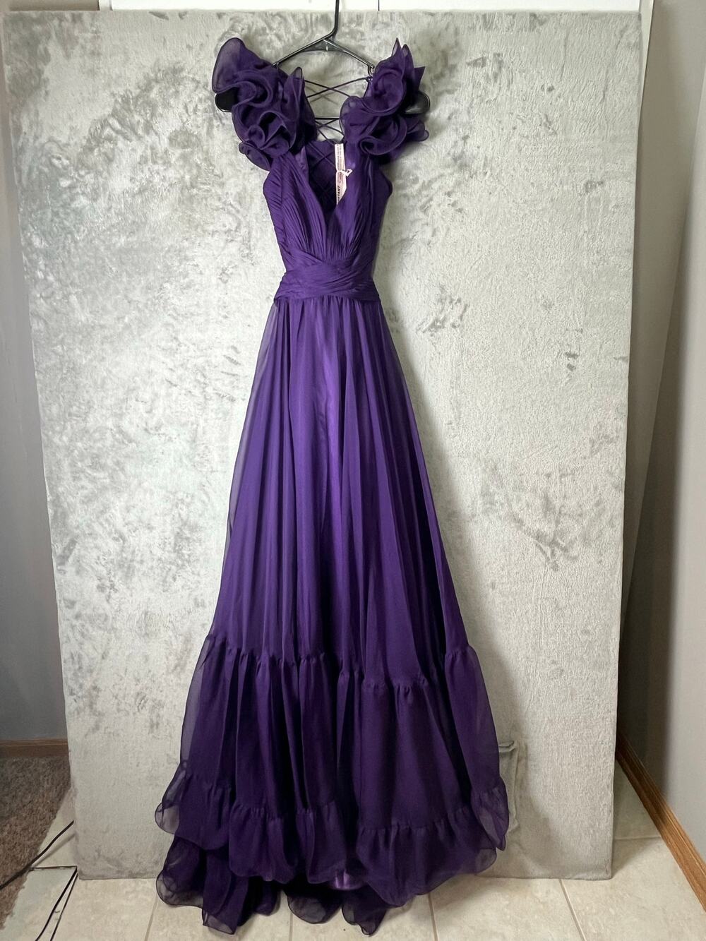 Mac Duggal Purple Ruffle Tiered Chiffon Cut-Out Evening Gown Maxi Dress 8 New